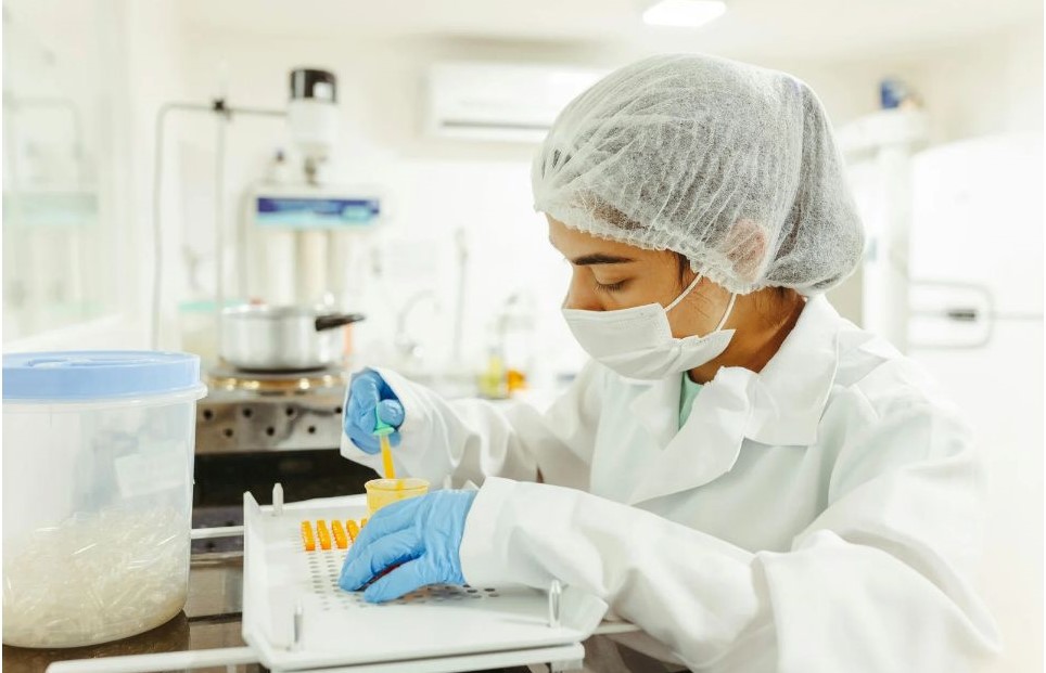 La UE prohibirá la venta de productos de limpieza que experimenten con animales