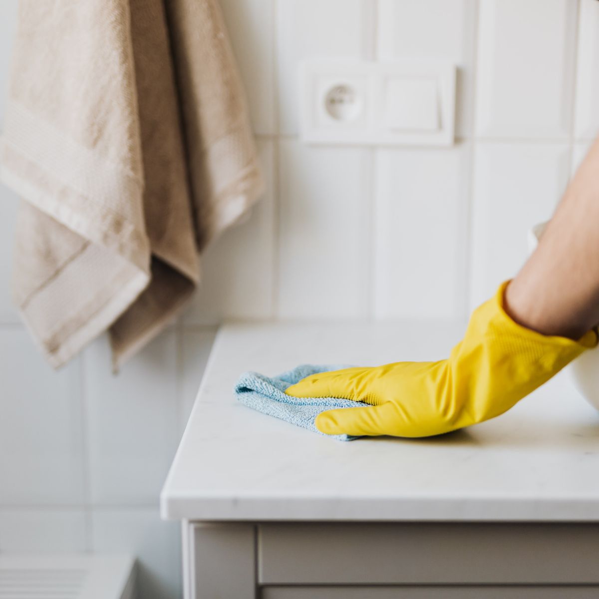 En vigor la normativa de prevención de riesgos para los trabajadores del hogar